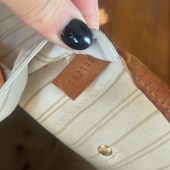 Louis Vuitton Damier Azur Neverfull - Picture 15 of 16